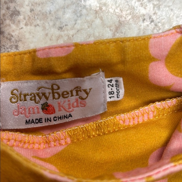Strawberry Jam Kids retro set- read description about sizing - Picture 2 of 3